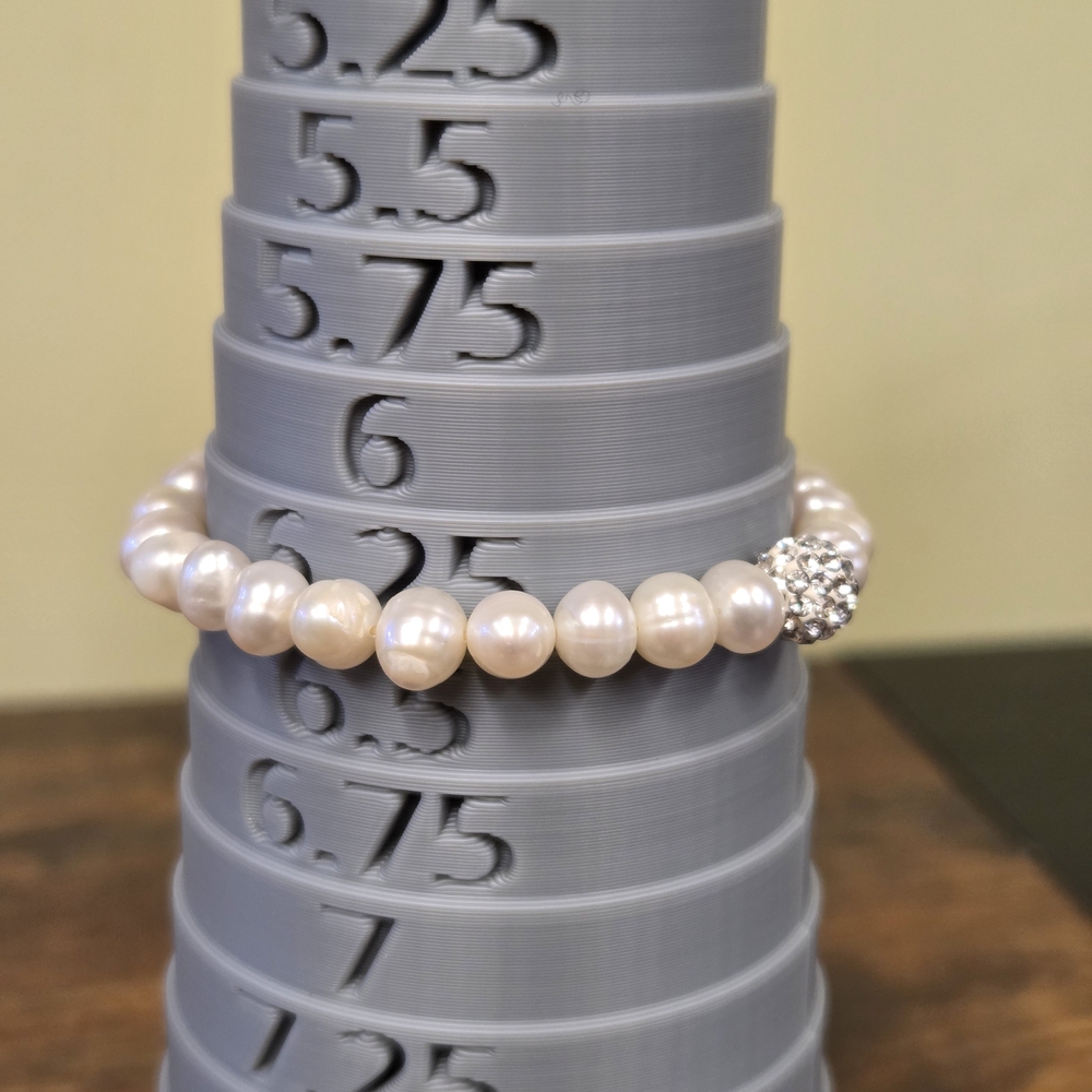 Freshwater Pearl Bracelet with Rhinestone Ball